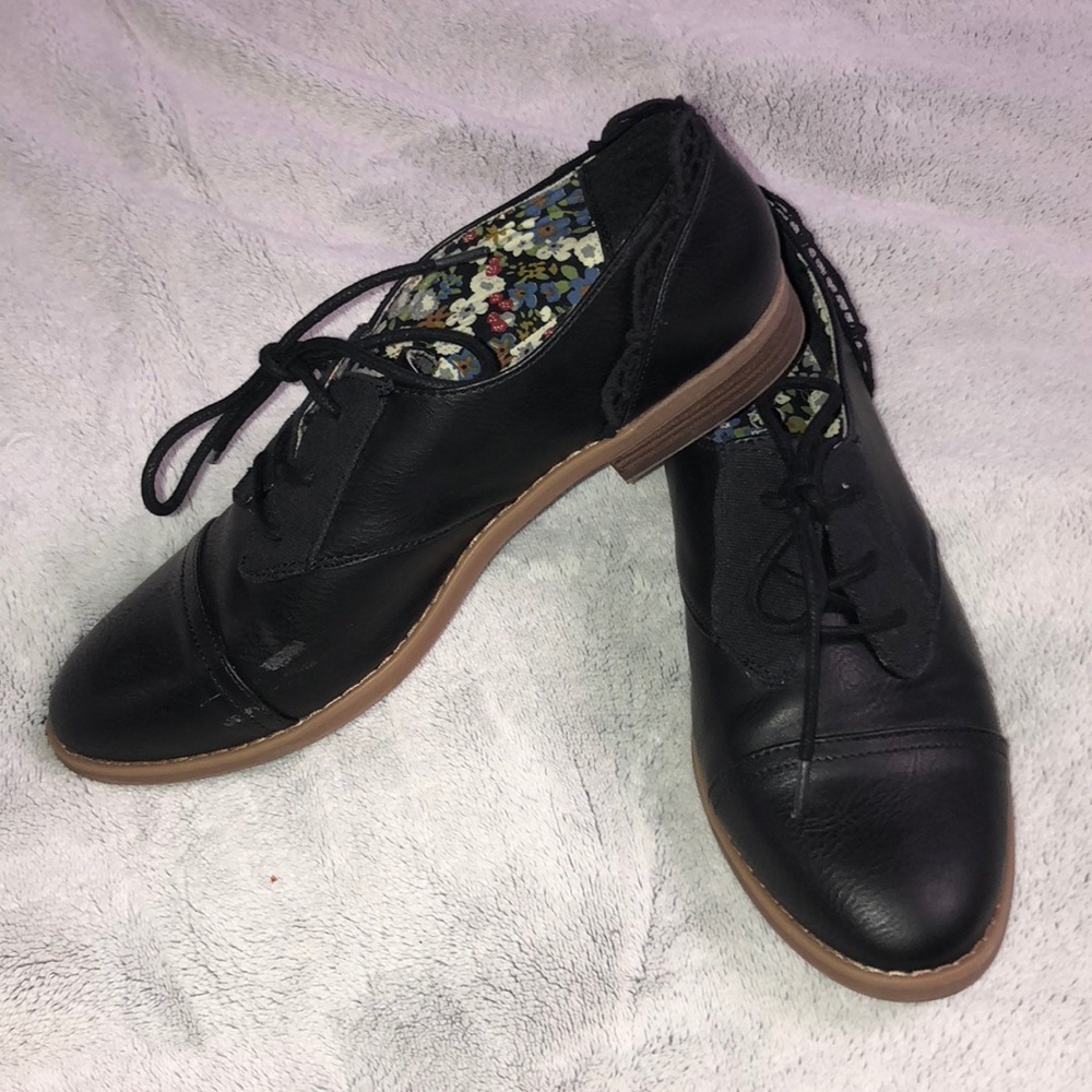 Black laced loafers size9.5